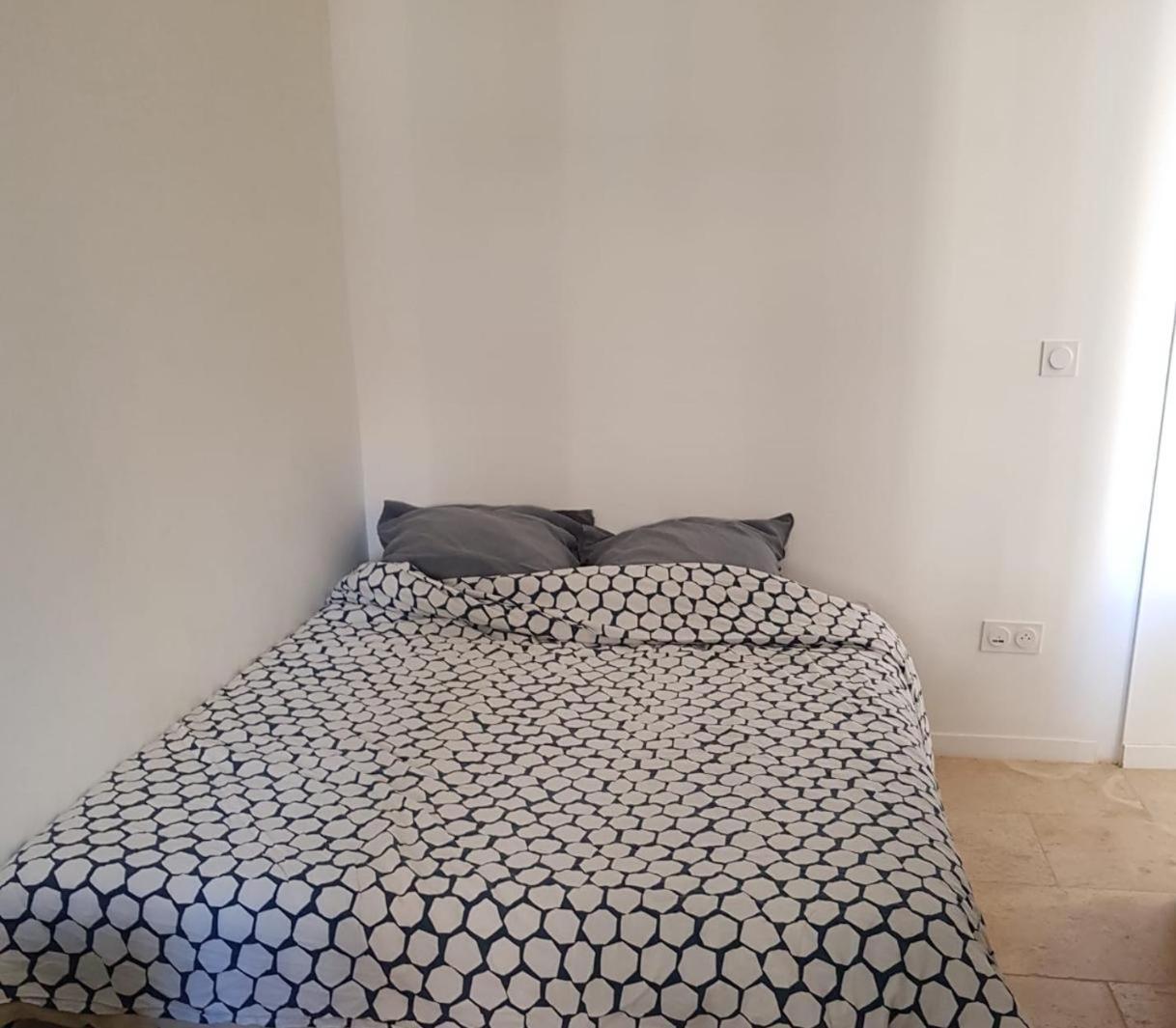 Central And Comfortable Studio, Near Train Station Marseille Ngoại thất bức ảnh
